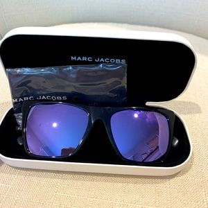 Never Worn Marc Jacobs Sunglasses w Mirrored Lens